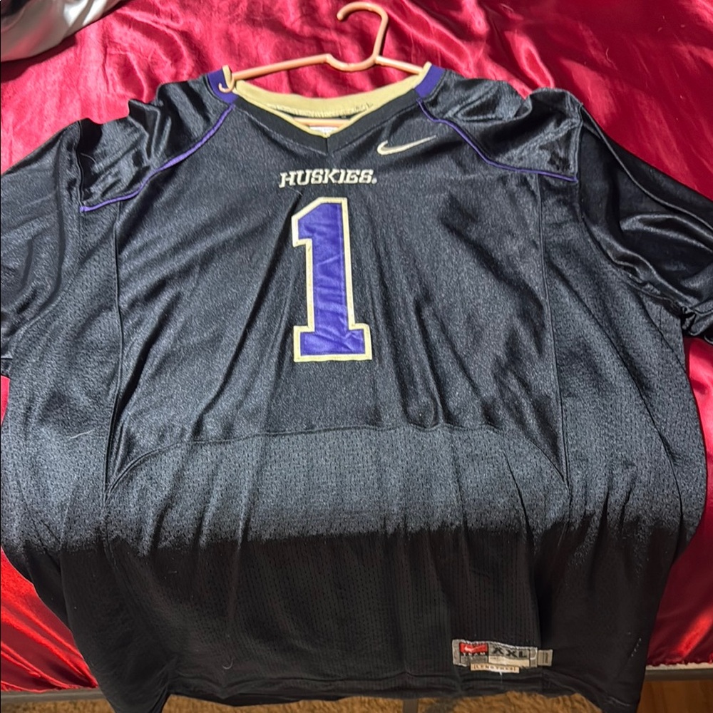 Nike Huskies Black Jersey